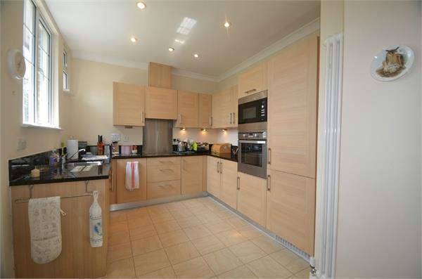 Chalet Estate, Mill Hill, NW7